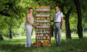 Obecnie w ofercie posiadają ponad 80 produktów, w tym 24 produkty BIO, sześć rodzajów herbat owocowo-ziołowych oraz kilka mieszanek warzywnych. 